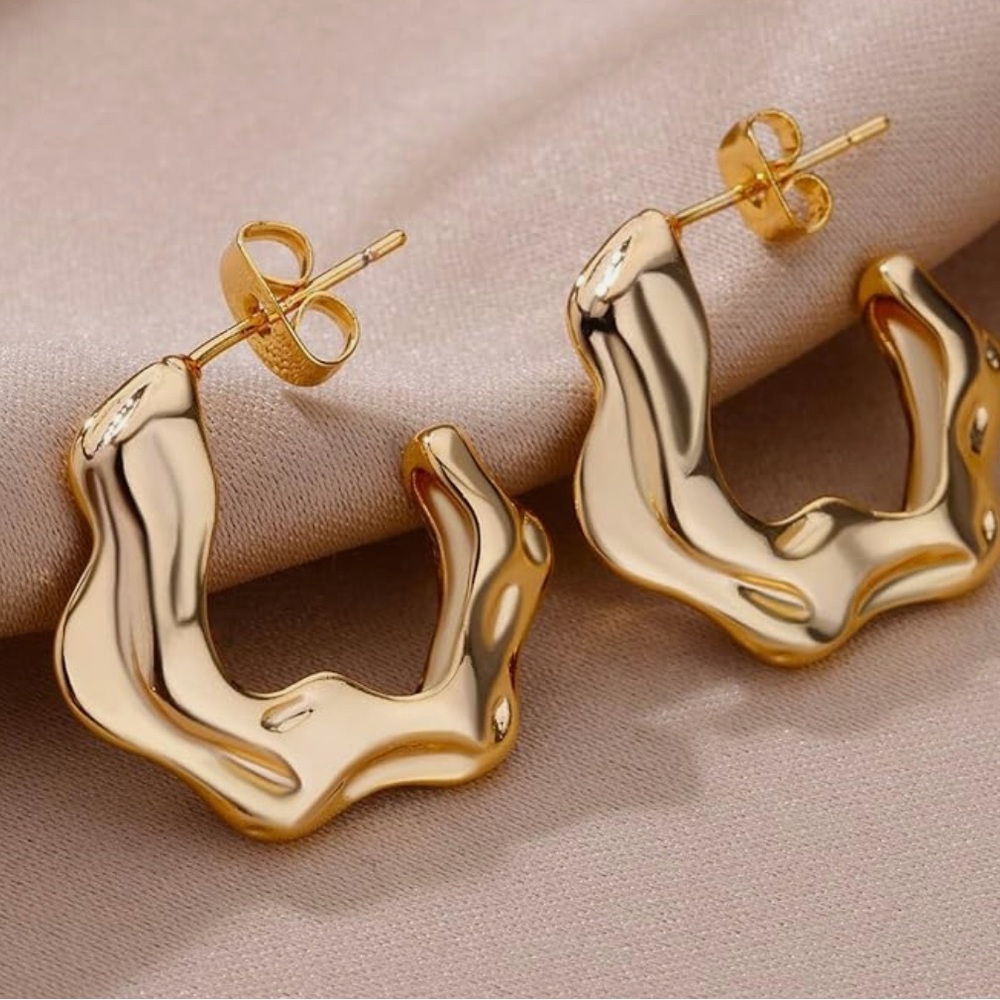 Gold Wavy Hoop Earrings